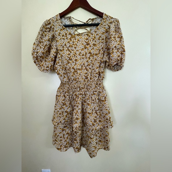 wild fable Dresses & Skirts - Wild Fable Dress Size M Midi Boho Puff Sleeve Ruffle Mini Open Back